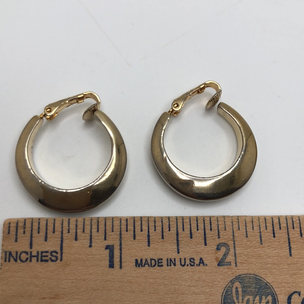 BERGERE Vintage Gold Tone Hoop Earrings, Signed Bergere Clip On Earrings 23mm - Picture 4 of 9
